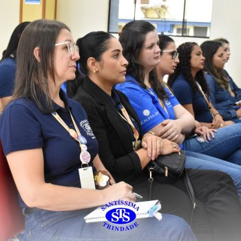 Colégio recebe escolas de diversas cidades para troca de conhecimentos no Workshop Anglo