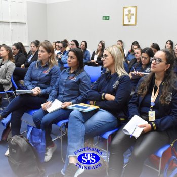 Colégio recebe escolas de diversas cidades para troca de conhecimentos no Workshop Anglo