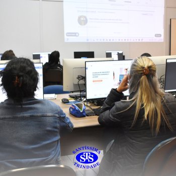 Professores exploram plataformas Matific e Plurall para conhecer novos recursos