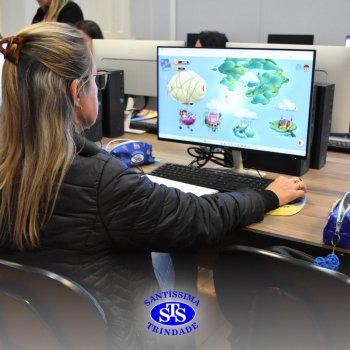 Professores exploram plataformas Matific e Plurall para conhecer novos recursos