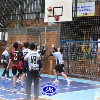 Turmas de 8º e 9º ano vivem com empolgação os Jogos Franciscanos Interséries