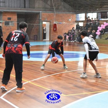 Turmas de 8º e 9º ano vivem com empolgação os Jogos Franciscanos Interséries