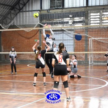 Turmas de 8º e 9º ano vivem com empolgação os Jogos Franciscanos Interséries