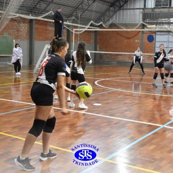 Turmas de 8º e 9º ano vivem com empolgação os Jogos Franciscanos Interséries