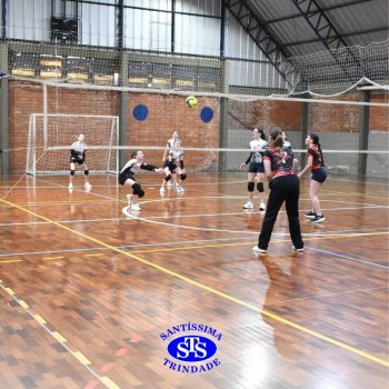 Turmas de 8º e 9º ano vivem com empolgação os Jogos Franciscanos Interséries