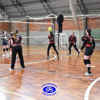 Turmas de 8º e 9º ano vivem com empolgação os Jogos Franciscanos Interséries