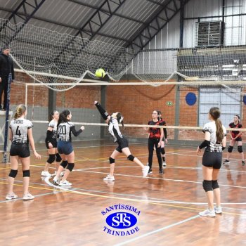 Turmas de 8º e 9º ano vivem com empolgação os Jogos Franciscanos Interséries