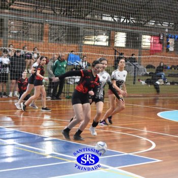 Turmas de 8º e 9º ano vivem com empolgação os Jogos Franciscanos Interséries