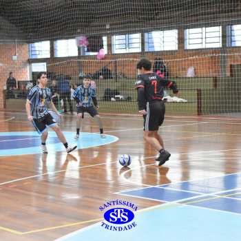 Turmas de 8º e 9º ano vivem com empolgação os Jogos Franciscanos Interséries