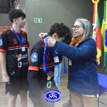 Turmas de 8º e 9º ano vivem com empolgação os Jogos Franciscanos Interséries