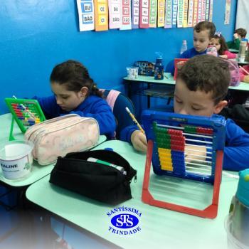 Uso do ábaco durante a fase de letramento matemático | 1º ano Ens. Fundamental