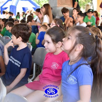 Estudantes do Colégio participam da 28ª Feira do Livro