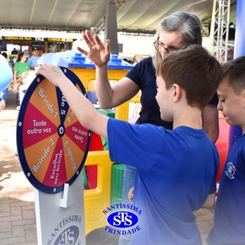 Estudantes do Colégio participam da 28ª Feira do Livro