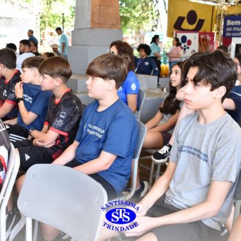 Estudantes do Colégio participam da 28ª Feira do Livro