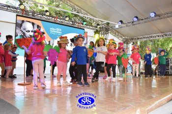 Estudantes do Colégio participam da 28ª Feira do Livro