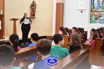 Alunos refletem sobre o sentido do Natal durante celebração | 2º ano