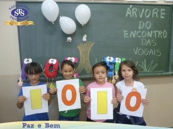 1º ano - Encontros Vocálicos 