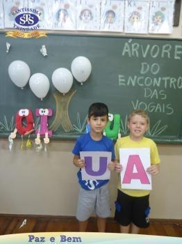 1º ano - Encontros Vocálicos 