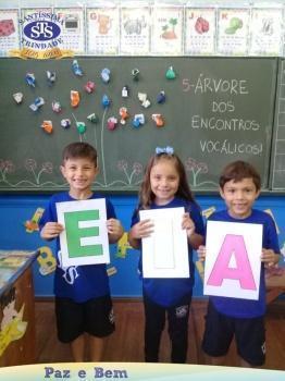 1º ano - Encontros Vocálicos 