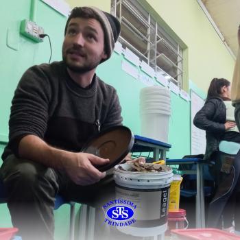 Alunos realizam atividade de compostagem | Consciência Ambiental