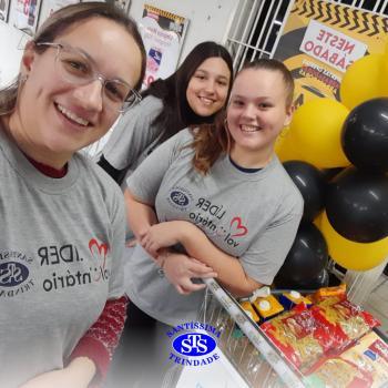Líderes de turma participam do Sábado Solidário | Projeto Líder Voluntário