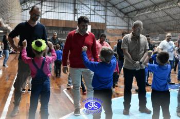 Homenagens aos pais dos alunos do Infantil 5 e do 1º ano