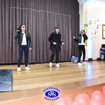 Show de Talentos celebra as habilidades dos alunos e promove momentos de descontração