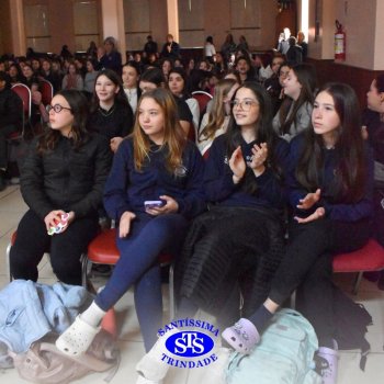 Show de Talentos celebra as habilidades dos alunos e promove momentos de descontração