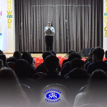 Show de Talentos celebra as habilidades dos alunos e promove momentos de descontração