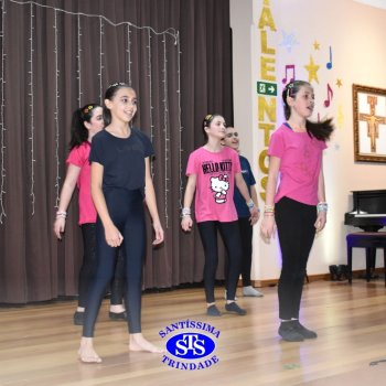 Show de Talentos celebra as habilidades dos alunos e promove momentos de descontração