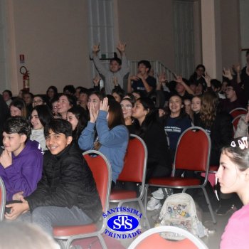 Show de Talentos celebra as habilidades dos alunos e promove momentos de descontração