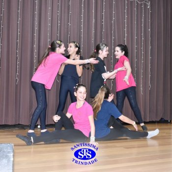 Show de Talentos celebra as habilidades dos alunos e promove momentos de descontração