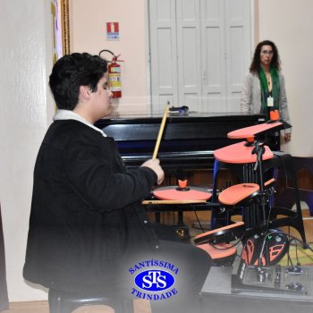 Show de Talentos celebra as habilidades dos alunos e promove momentos de descontração