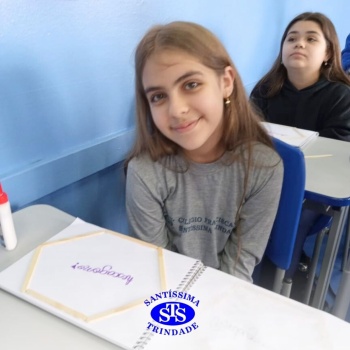 Estudo dos polígonos de forma lúdica | 5º ano
