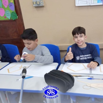 Estudo dos polígonos de forma lúdica | 5º ano