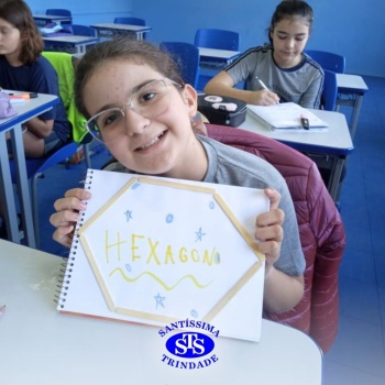Estudo dos polígonos de forma lúdica | 5º ano