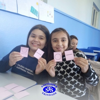 Estudo dos polígonos de forma lúdica | 5º ano