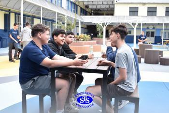 Alegria e reencontros marcam a volta às aulas 2024 