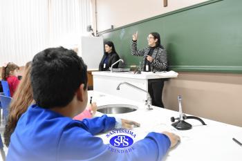 Fases da vida são estudadas através de atividades práticas | 2º ano