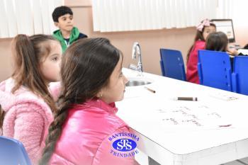 Fases da vida são estudadas através de atividades práticas | 2º ano