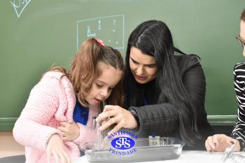 Fases da vida são estudadas através de atividades práticas | 2º ano