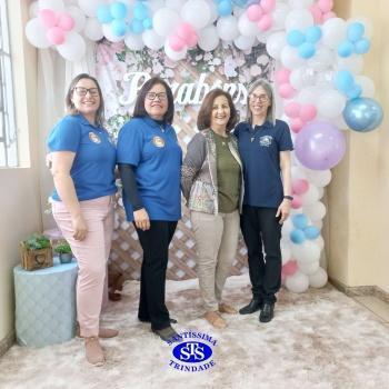 Profissionais do Colégio recebem homenagem especial 