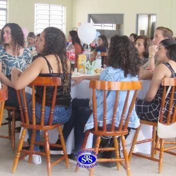 Profissionais do Colégio recebem homenagem especial 