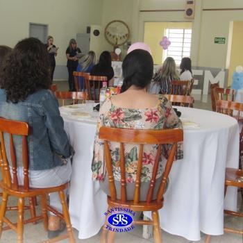 Profissionais do Colégio recebem homenagem especial 