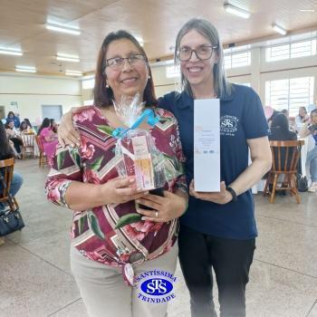 Profissionais do Colégio recebem homenagem especial 