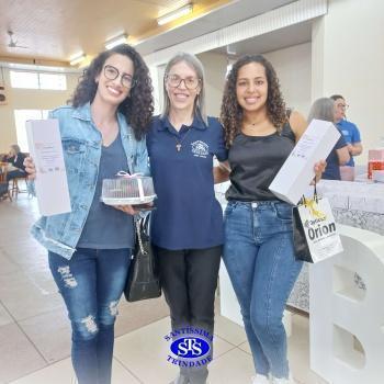 Profissionais do Colégio recebem homenagem especial 