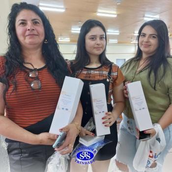 Profissionais do Colégio recebem homenagem especial 