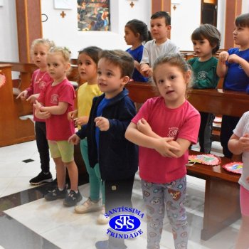 Turmas da Educação Infantil celebram o significado do Natal na Capela