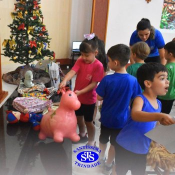 Turmas da Educação Infantil celebram o significado do Natal na Capela
