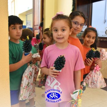 Turmas da Educação Infantil celebram o significado do Natal na Capela